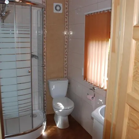 Nad Jeziorem-wodnik بيت للعطل زارجيتشه