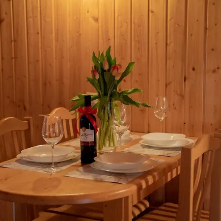 Nad Jeziorem-wodnik Nyaraló Zarzecze