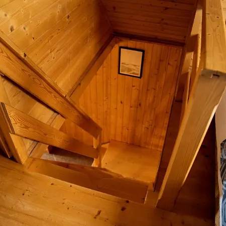 Nad Jeziorem-wodnik بيت للعطل زارجيتشه