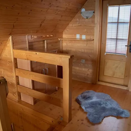 Nad Jeziorem-wodnik Holiday home