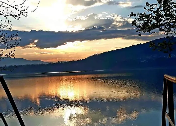 Nad Jeziorem-wodnik Zarzecze (Silesia)