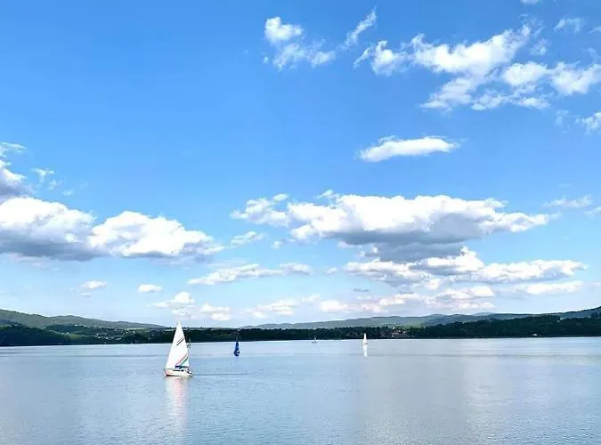 Dom wakacyjny Nad Jeziorem-wodnik Zarzecze (Silesia)