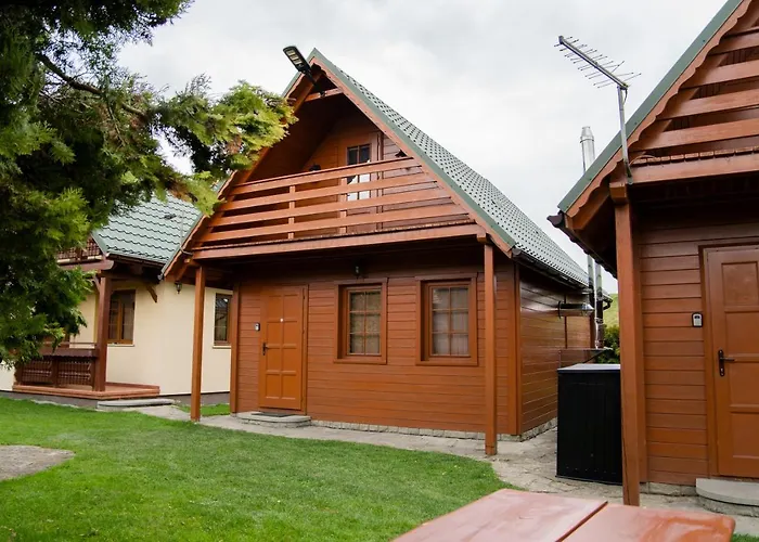 Nad Jeziorem-wodnik Dom wakacyjny *